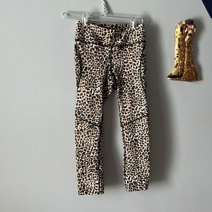 🆕 NWT Outdoor Voices leopard leggings size S